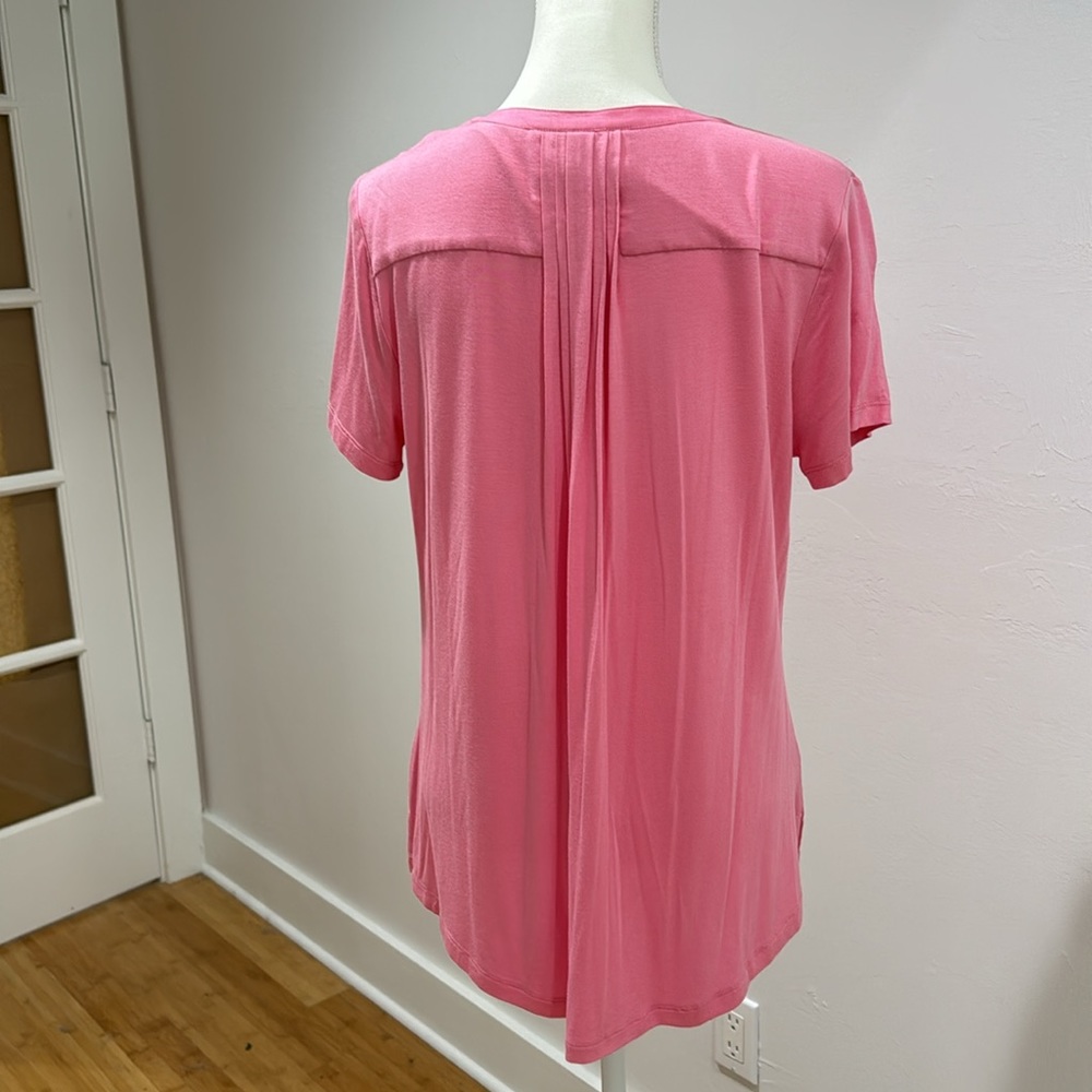 Pink top - Picture 2 of 3